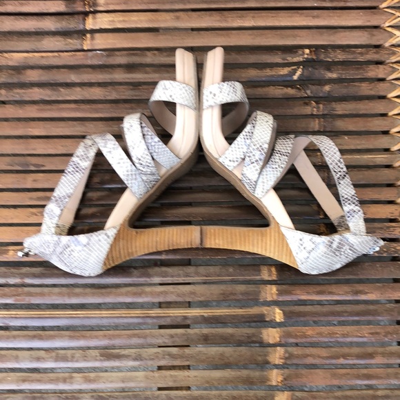 You by Crocs strappy heeled sandals in faux snakeskin - Picture 5 of 9